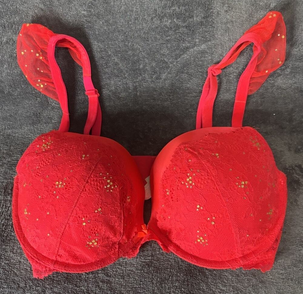 Victoria's Secret Dream Angels Push Up Bra 36DD Red Lace Rhinestone